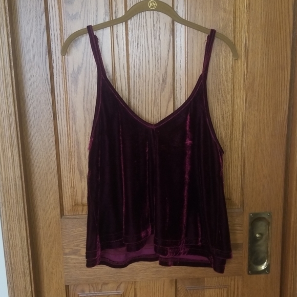 Tobi Burgundy Velvet Tank Top - Picture 2 of 7